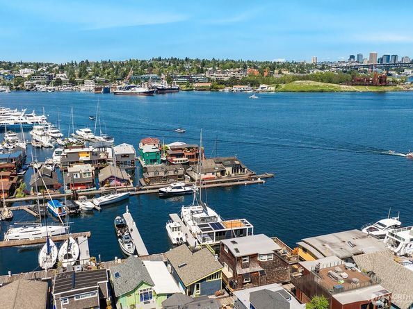 2420 Westlake Avenue N 11, Seattle WA 98109