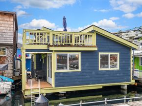 2420 Westlake Avenue N 11, Seattle WA 98109