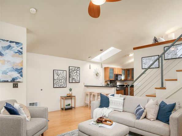 2420 Westlake Avenue N 11, Seattle WA 98109
