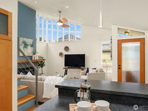 2420 Westlake Avenue N 11, Seattle WA 98109