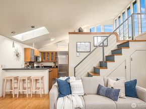 2420 Westlake Avenue N 11, Seattle WA 98109