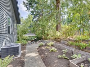 4310 209th Avenue NE, Sammamish WA 98074