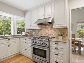 4310 209th Avenue NE, Sammamish WA 98074