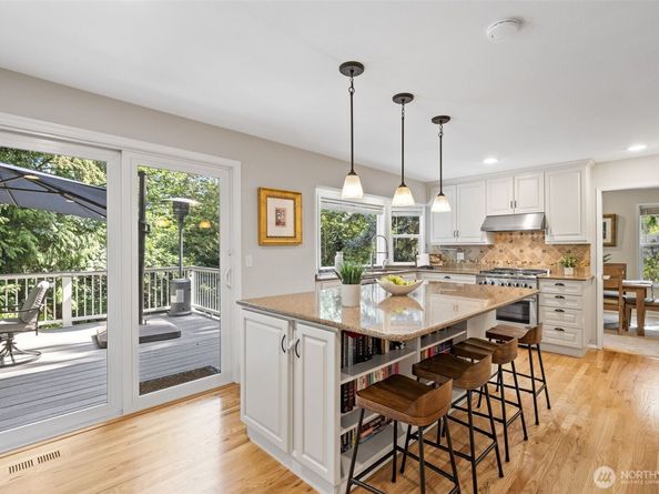 4310 209th Avenue NE, Sammamish WA 98074