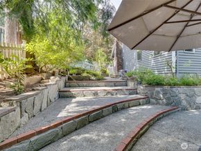 4310 209th Avenue NE, Sammamish WA 98074