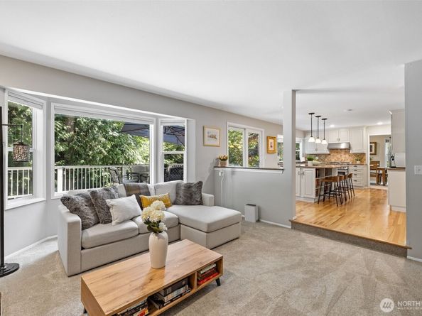 4310 209th Avenue NE, Sammamish WA 98074