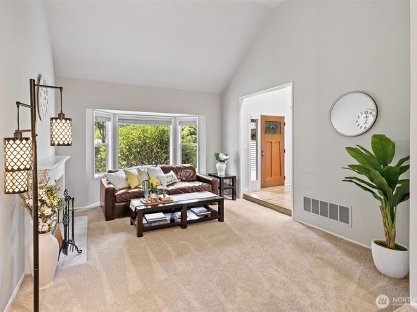 4310 209th Avenue NE, Sammamish WA 98074