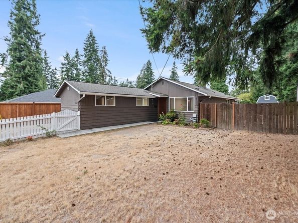 22406 56th Avenue W, Mountlake Terrace WA 98043
