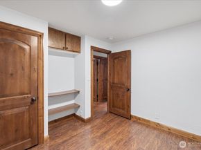 22406 56th Avenue W, Mountlake Terrace WA 98043