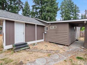 22406 56th Avenue W, Mountlake Terrace WA 98043