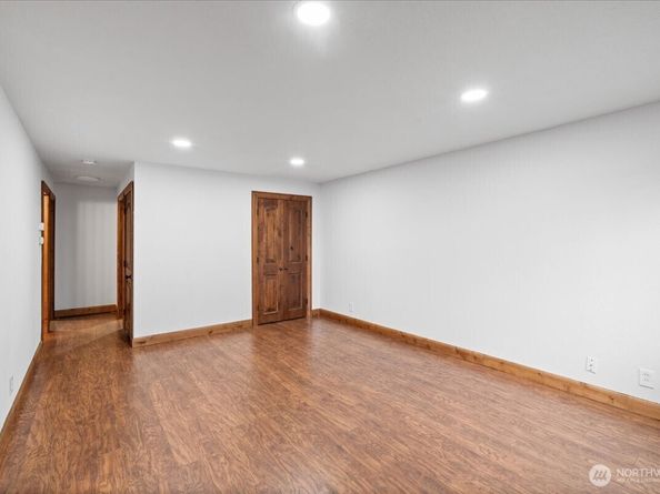 22406 56th Avenue W, Mountlake Terrace WA 98043