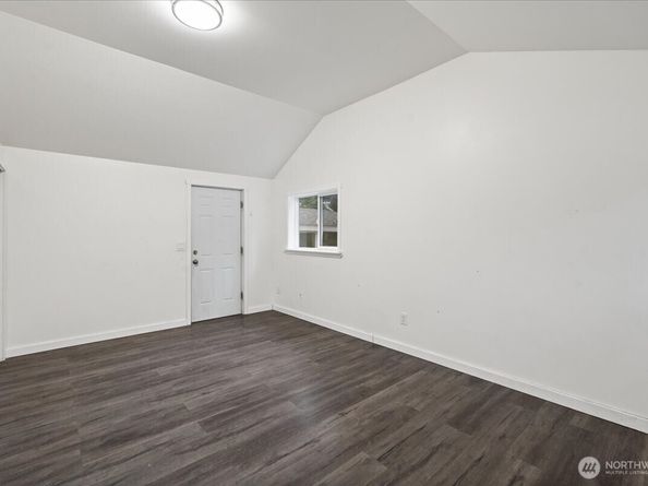 22406 56th Avenue W, Mountlake Terrace WA 98043