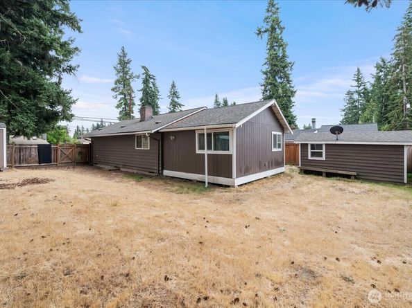 22406 56th Avenue W, Mountlake Terrace WA 98043
