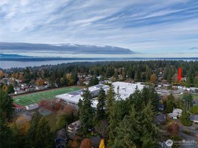 324 NW 195th Street, Shoreline WA 98177