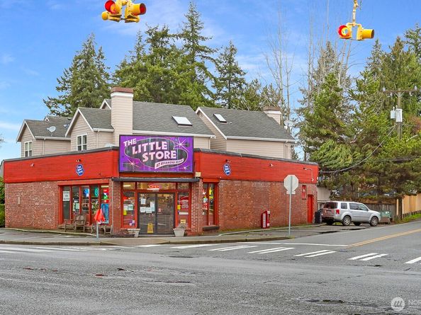 324 NW 195th Street, Shoreline WA 98177