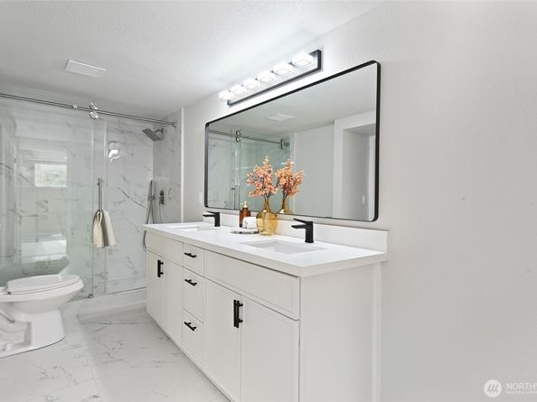 324 NW 195th Street, Shoreline WA 98177