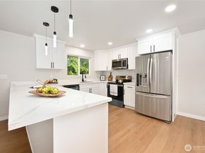 324 NW 195th Street, Shoreline WA 98177