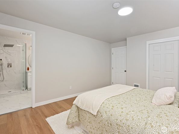 324 NW 195th Street, Shoreline WA 98177