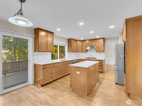 17329 34th Place W, Lynnwood WA 98037