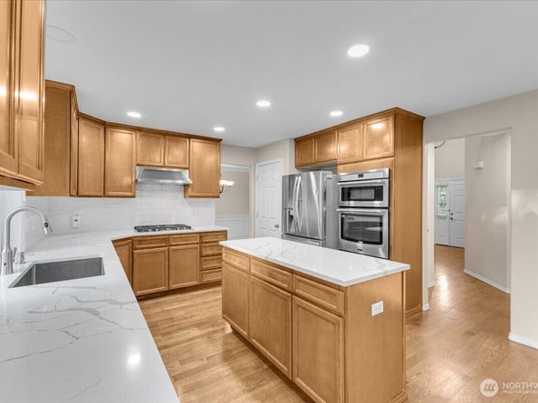 17329 34th Place W, Lynnwood WA 98037