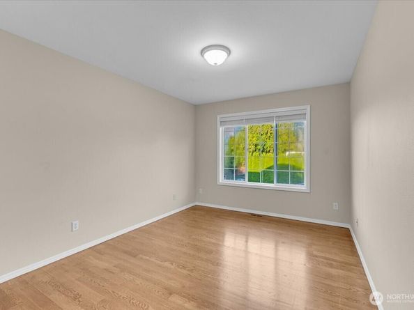 17329 34th Place W, Lynnwood WA 98037