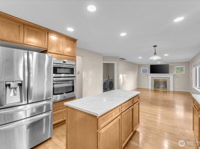 17329 34th Place W, Lynnwood WA 98037
