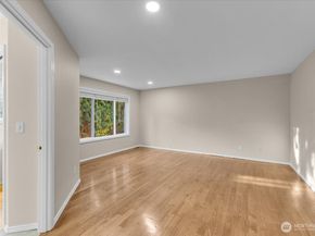 17329 34th Place W, Lynnwood WA 98037