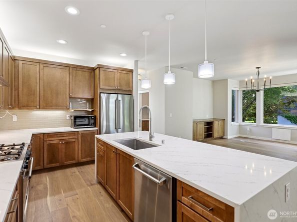 5723 NE 197th Street, Kenmore WA 98028