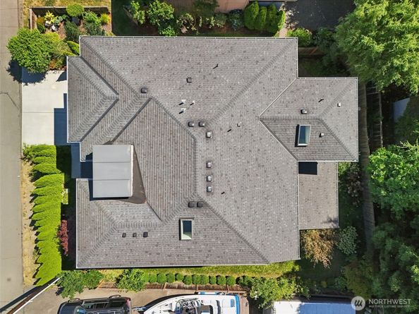 5723 NE 197th Street, Kenmore WA 98028