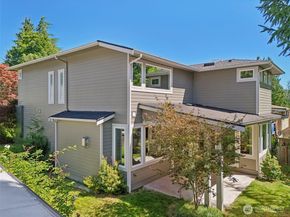 5723 NE 197th Street, Kenmore WA 98028
