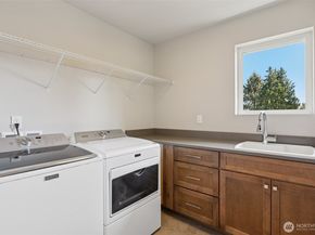 5723 NE 197th Street, Kenmore WA 98028