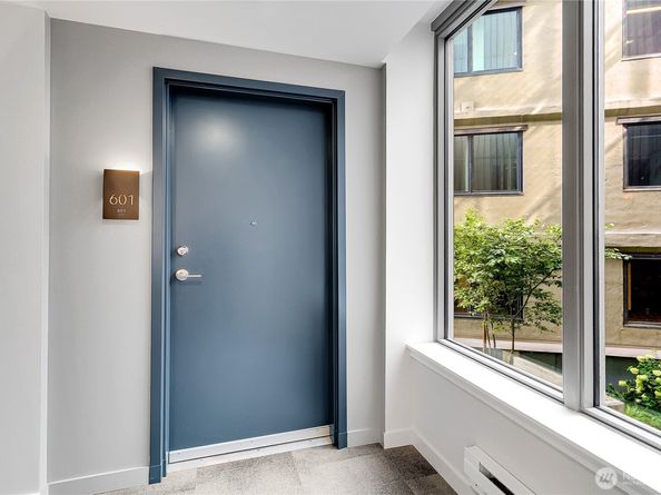 590 1st Avenue 601, Seattle WA 98104