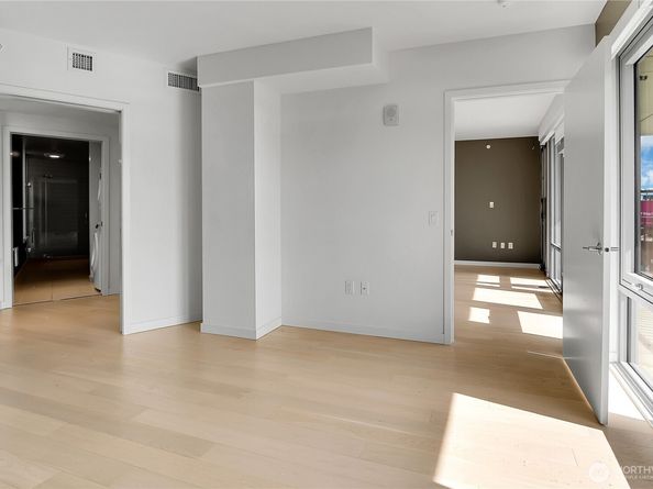 590 1st Avenue 601, Seattle WA 98104