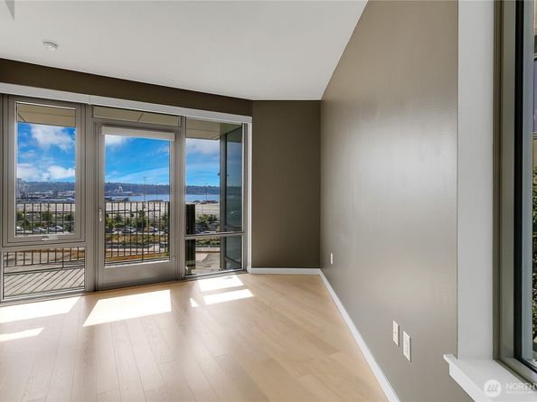 590 1st Avenue 601, Seattle WA 98104