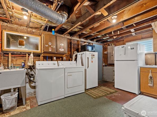 347 NW 52nd Street, Seattle WA 98107
