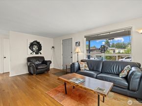 347 NW 52nd Street, Seattle WA 98107