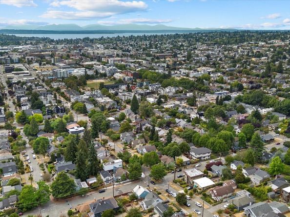 347 NW 52nd Street, Seattle WA 98107