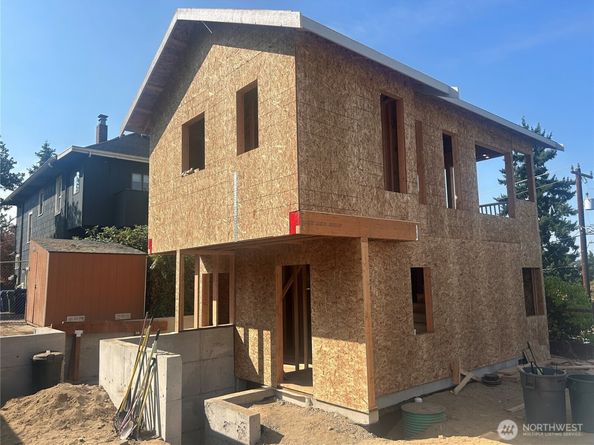 347 NW 52nd Street, Seattle WA 98107