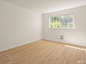 23319 Cedar Way K105, Mountlake Terrace WA 98043