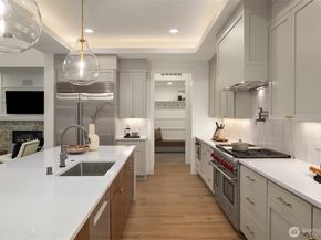 1053 160th Avenue SE, Bellevue WA 98008