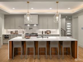 1053 160th Avenue SE, Bellevue WA 98008