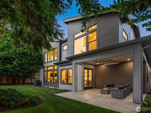 1053 160th Avenue SE, Bellevue WA 98008