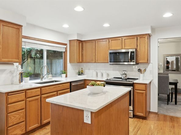 3602 243rd Avenue SE, Sammamish WA 98029