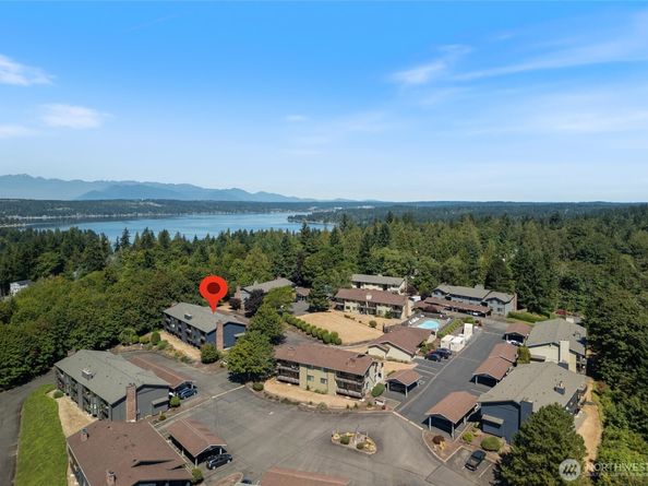 3560 Narrows View Lane NE 202, Bremerton WA 98310