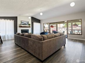3560 Narrows View Lane NE 202, Bremerton WA 98310
