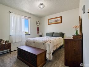 3560 Narrows View Lane NE 202, Bremerton WA 98310