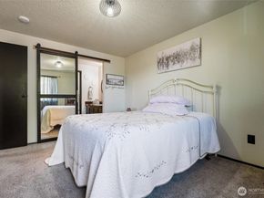 3560 Narrows View Lane NE 202, Bremerton WA 98310