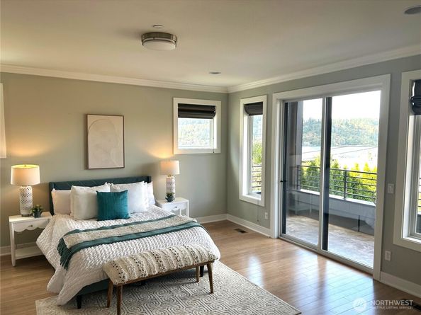 1025 N 36th Street, Renton WA 98056