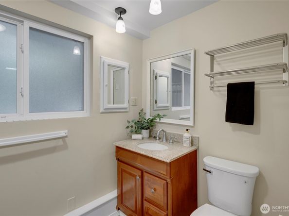 21325 SE 24th Street, Sammamish WA 98075