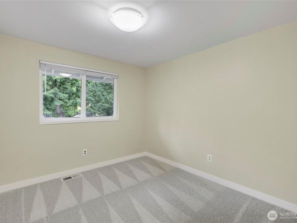 21325 SE 24th Street, Sammamish WA 98075